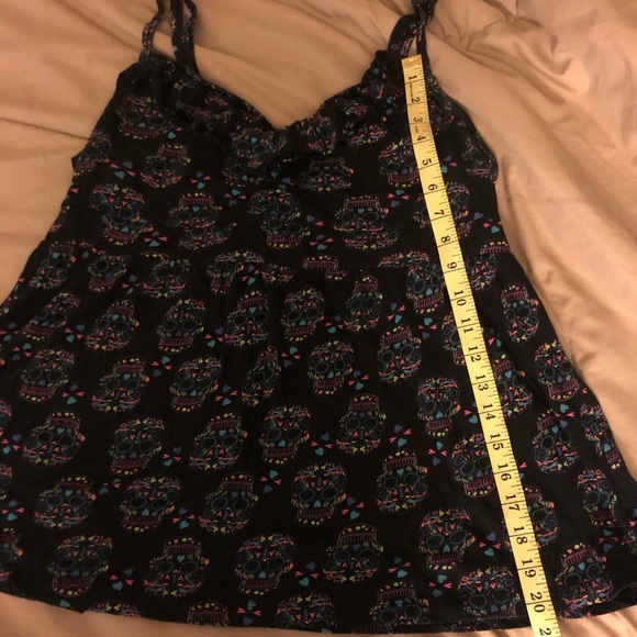 Torrid Day of the Dead Tank - Picture 3 of 3